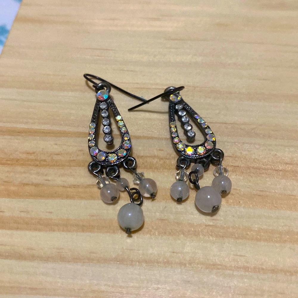 Chandelier earrings